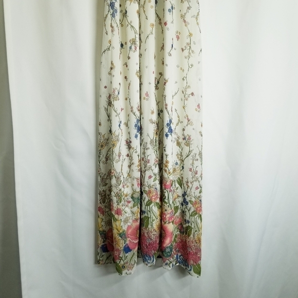 Gorgeous Mon Ami USA Long Floral Dress Medium halter like neck deep v neck maxi - Picture 6 of 16